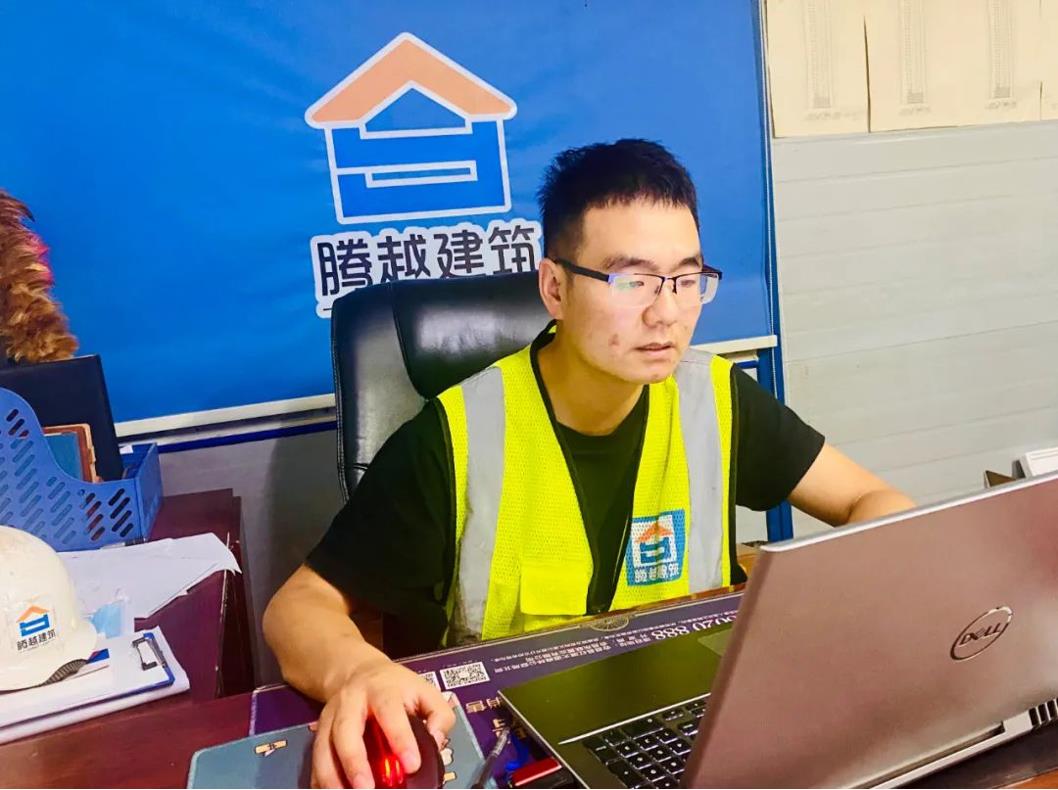 先鋒人物|擇一事、專(zhuān)一業(yè)的工地“超級(jí)鐵人”